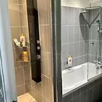 Homestay Private Bedrooms Near Eiffel Tower Paris