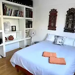 Private Bedrooms Near Eiffel Tower Homestay *