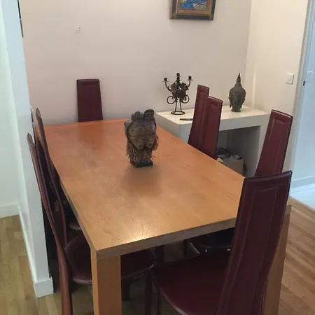 Private Bedrooms Near Eiffel Tower * Paris